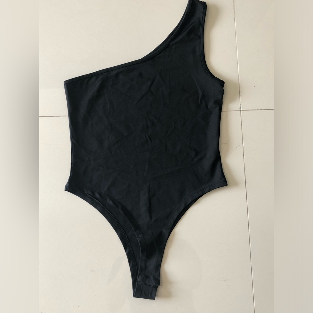 Black One Shoulder Bodysuit